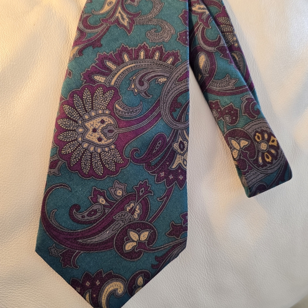 Ancient Madder Silk Emerald Green & Plum Paisley Men's Tie